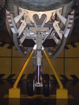 space shuttle landing gear dimensions